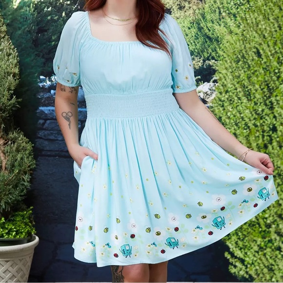 Hot Topic Dresses & Skirts - Adventure Time Characters Floral Plus Size Smock Dress‎ - BoxLunch Exclusive